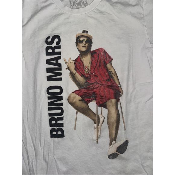 Bruno Mars 24K Magic World Tour T-Shirt White Men’s Medium 18x27 Concert Band T - Picture 2 of 5